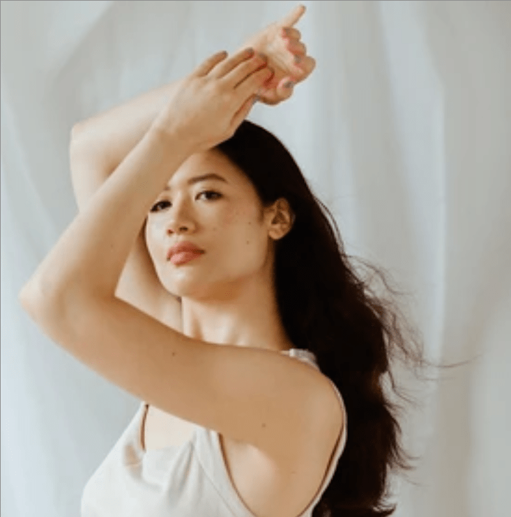 Dover Lynn Fox’s Voice: The Hidden Sanctuary That Will Warm Your Coldest&nbsp;Moments!