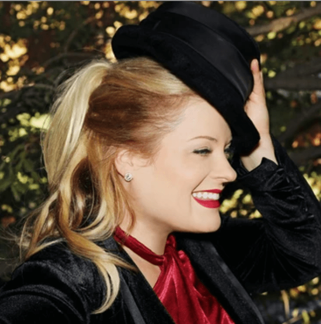 Unboxing Magic: Rehya Stevens’ ‘Santa’s Takin’ Over The Town’ – The Best Christmas&nbsp;Gift!