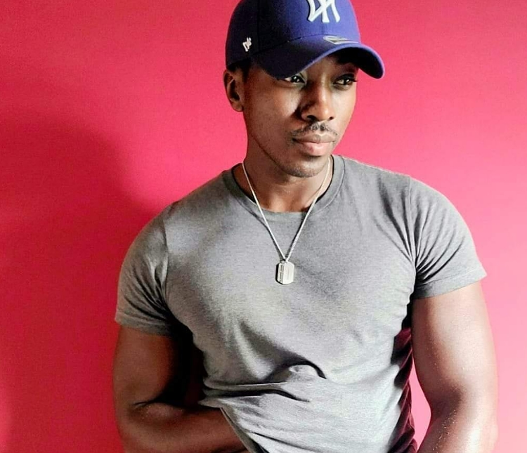 Behind Closed Doors: Youngsmoove’s Steamy R&B Ballad ‘Home Alone’&nbsp;Unveiled!