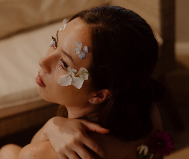 Seductively Sad: How Jenny Yim’s ‘Buried Alive’ Lures Listeners into a World of Sorrow