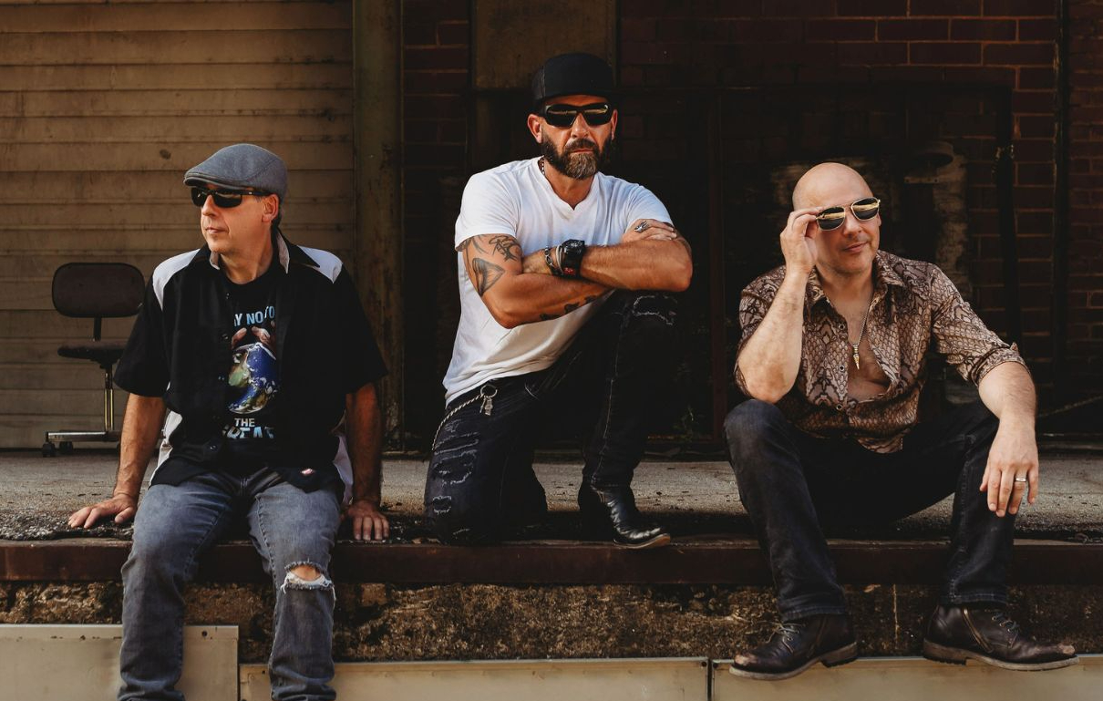 The New National Security Band Album ‘Critical Sound Theory’ on the Clash Between Digital Reality and Humanity!
