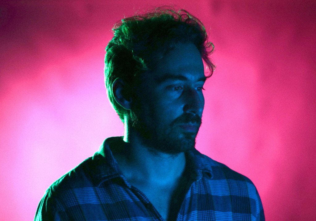 ’33’ Album Review: Waylen Roche Blends Alt R&B with Synth Pop in ‘Swamp Psych&nbsp;Soul’