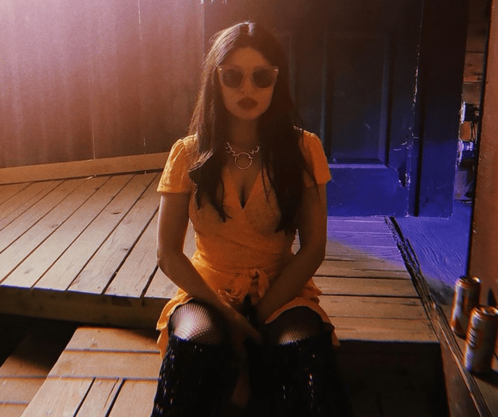 This Song Could Change How You Feel About Love – flora cash’s New&nbsp;Single!