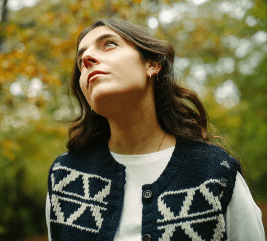 “Maybe In Another Life” — Ella Jinks Explores Lost Love with a Sade-Like&nbsp;Smoothness