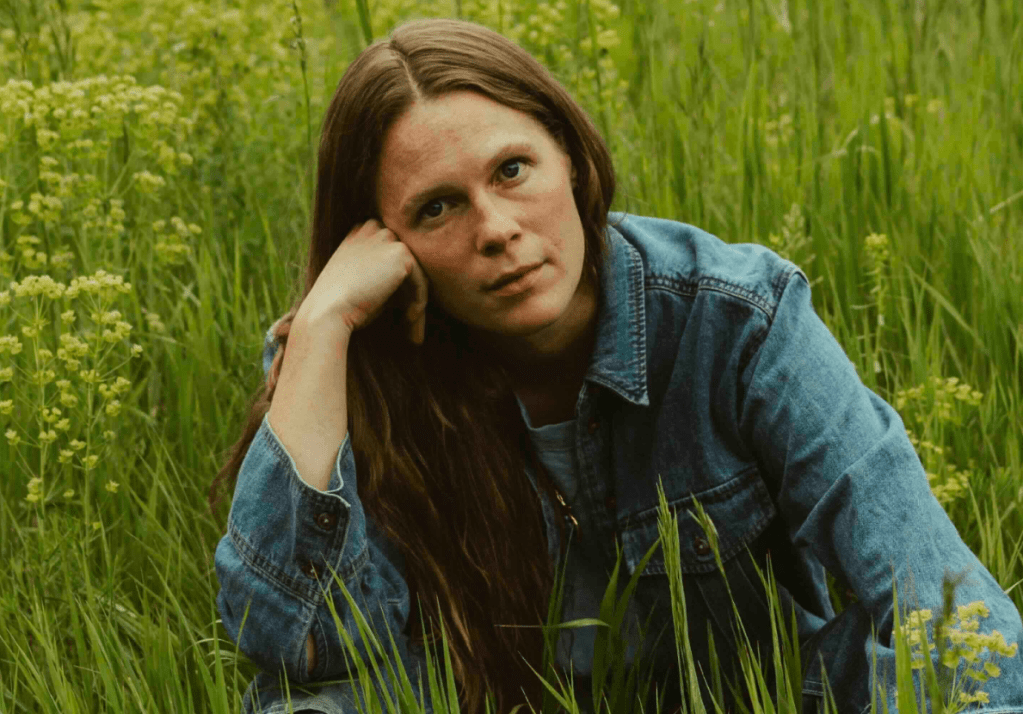 There’s Something About ‘Lion’s Den’ That Makes Time Stand Still with Holly Lovell’s Voice Weaving Through Your Thoughts&nbsp;Seamlessly