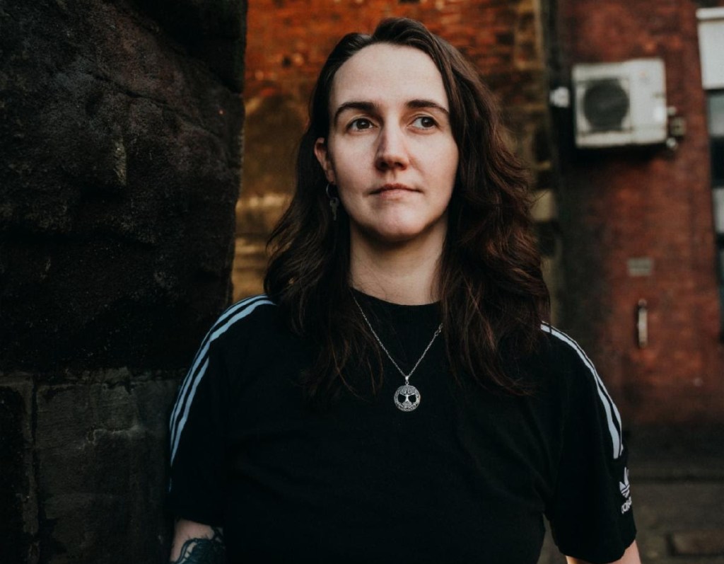 It’s One Of The Freshest EPs In Indie Rock –  Passenger Side by Sara Rae Is Redefining How We Feel About Love&nbsp;Songs