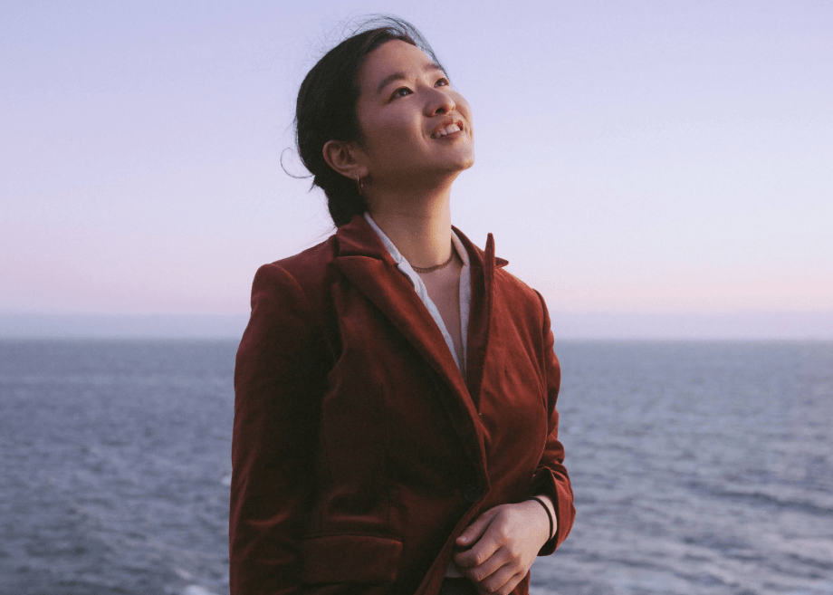 This Song Had Me Lost in a Parallel Universe: Lunar Noon Mixes East and Indie in the Most Magical&nbsp;Way