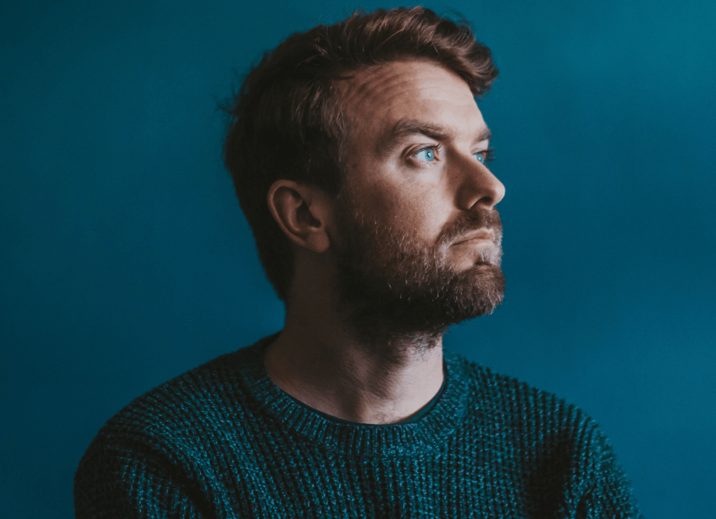 A Song That Finds You: Albert Jones Delivers Warmth and Subtle Brilliance in Walk With The&nbsp;Fire