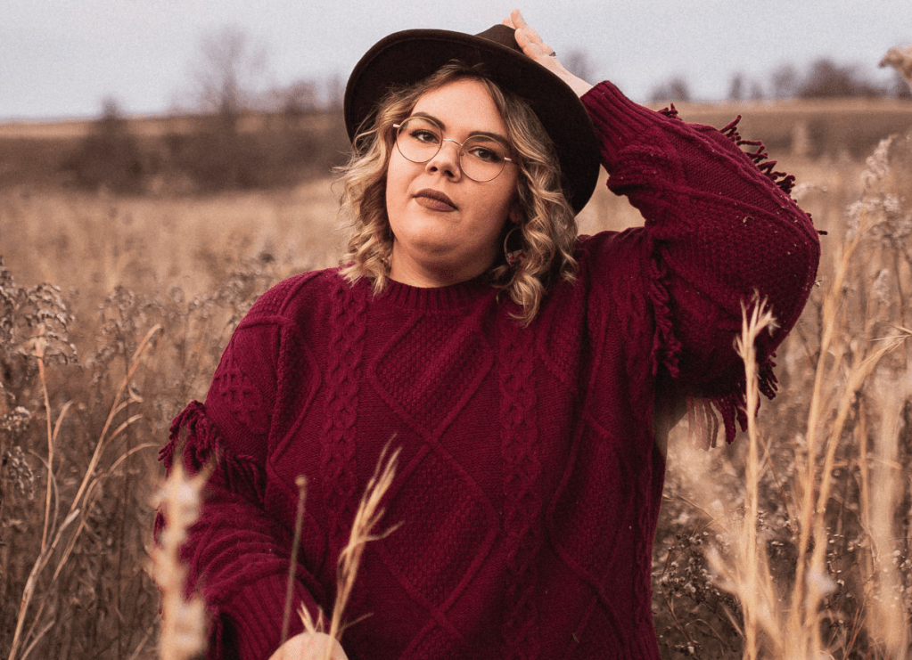 With Bigger Than Us, Lounna Delivers a Triumphant Call to Believe in the&nbsp;Extraordinary