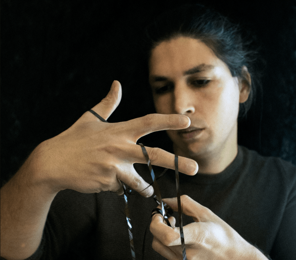 Drifting Intervals – De Moi’s New Album Flowing Between Comfort and Eternity