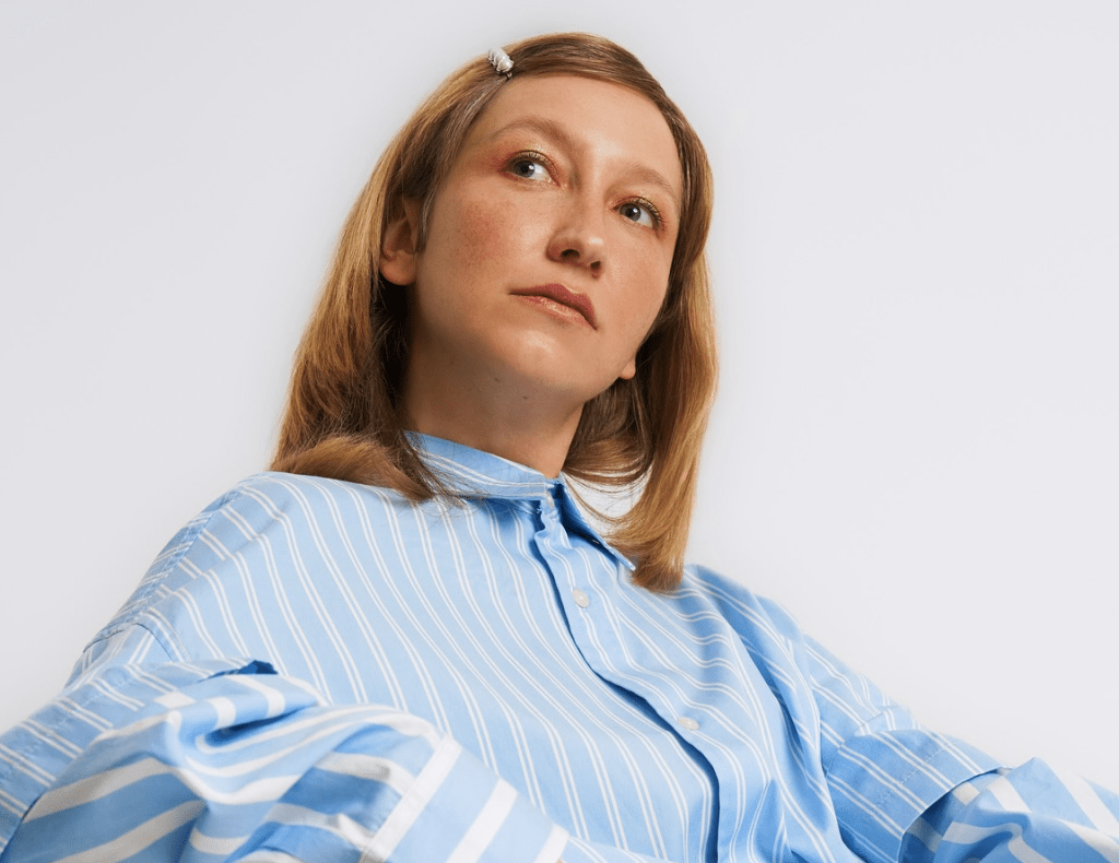 Hypnotic or Utterly Hysteric? Nilipek.’s Soul-Stirring Song Locks You In a Game of Endless&nbsp;Questions!