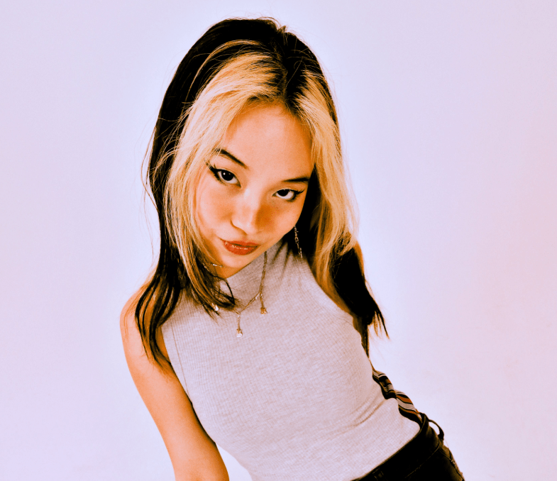 Amelie Jat Drops ‘Steal Your Shirt’ — It Won’t Fix Your Love Life, But Damn, You’ll Look Hot in His&nbsp;Clothes