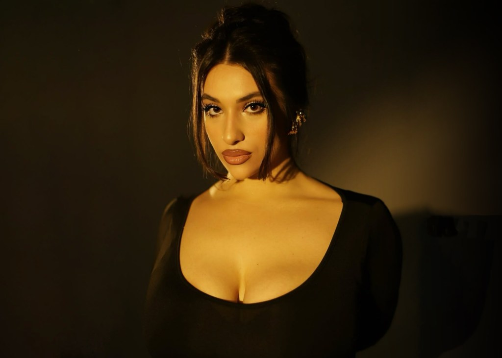 If You’re Gonna Make R&B This Sexy, At Least Warn Us First — ANASTÁZIE Lands with Precision on&nbsp;‘heart/mind?’