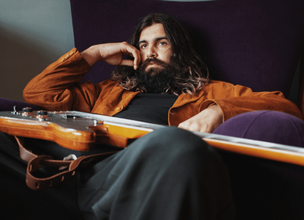 Young Dervish Lets His Fretless Guitar Sing on New Single&nbsp;‘Jellymaster’