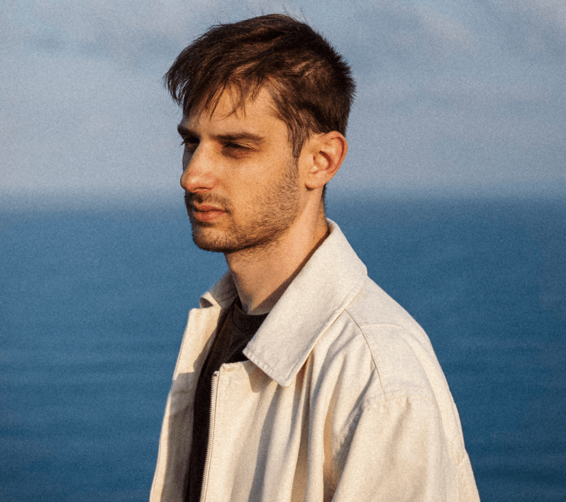 The Honest Magic of Lior Holzman’s ‘Time Capsule’—Acoustic, Intimate,&nbsp;Essential