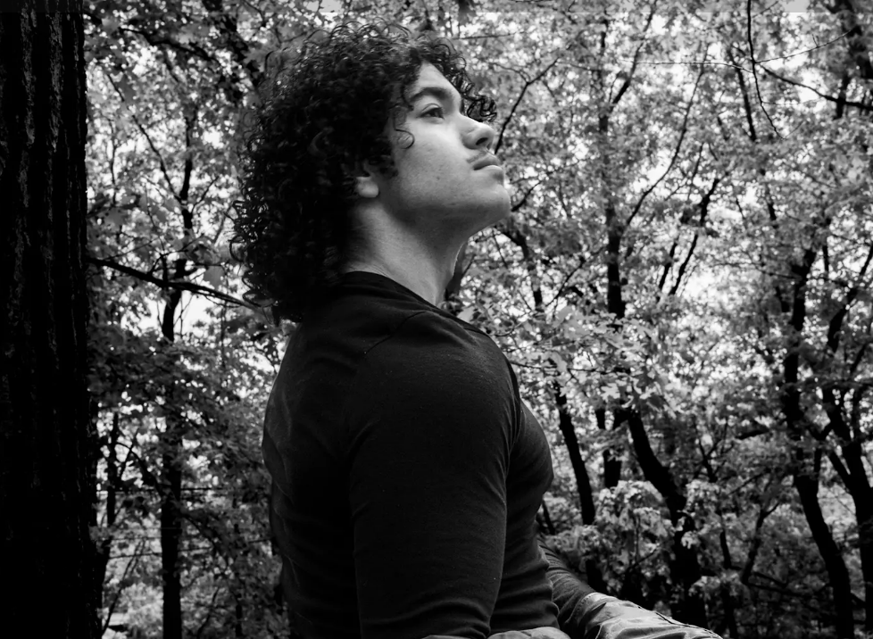 Taha Ghazipour Turns Being Lost Into a Roadmap With Debut Single “Rootless”