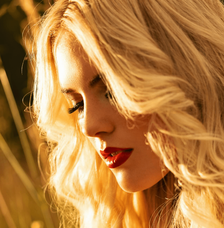 Delaney Faulds Wrote a Song for Her Ex’s New Girlfriend – And It’s Absolutely&nbsp;Brilliant