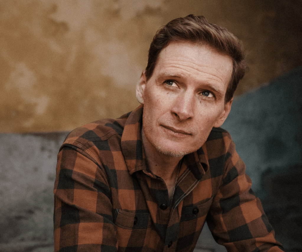 “Only Heaven Knows” by Patrick Davis: The New Pulse of American&nbsp;Country