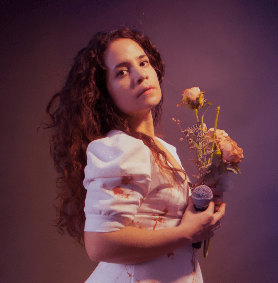 “El sonido de la luna”: Ann Dreyfuz Finds Beauty in Life’s Uncomfortable&nbsp;Truths