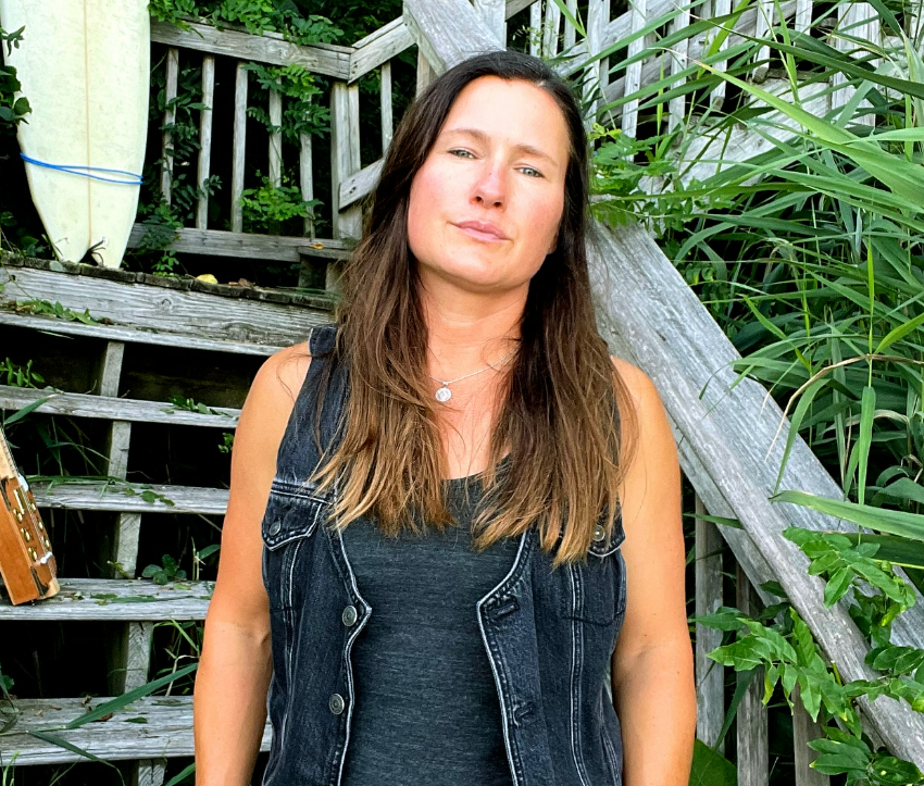 Got a Vinyl From Dar Stellabotta Directly, and It’s the First Time I’ve Heard a Cigar Box Guitar Sound This&nbsp;Good