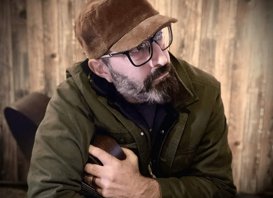 Mt. Gribley Chronicles Three Years of Solo Parenting and Transatlantic Distance on Moss on the&nbsp;Stone