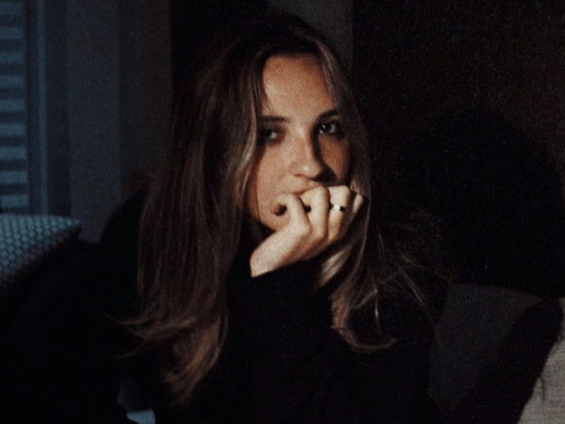 Inside the Fragile Architecture of Lauren Mian’s Off Script: A Debut Built on Starlight and&nbsp;Surrender