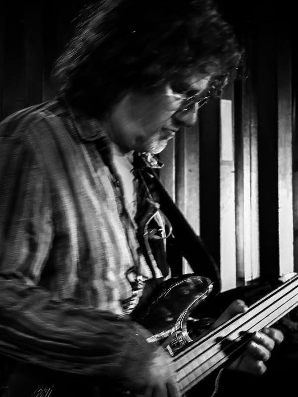 “Acoustic Is the Foundation. Electric Is the Color” — Blocks of Life Frontman Pete Wiley Breaks Down the Sound of Whisper in the&nbsp;Dark