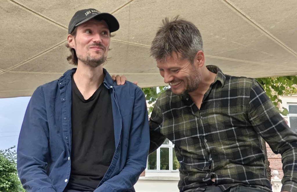 Vinyl Floor’s Balancing Act Asks How Far You Can Soften Rock Before It Loses Its&nbsp;Spine