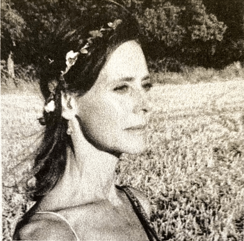 Juliet Howland Drops a 12-Track Solo Folk Album Played, Written, and Sung Entirely by&nbsp;Herself