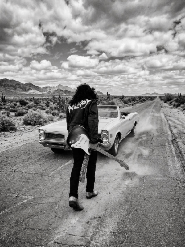 “I Had Homesickness for a Place I Had Never Visited”: Alex Kilroy on Romania, Nashville, and Break My&nbsp;Chains