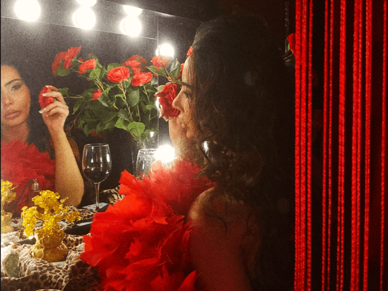 Jada Di’Larosa Made an Album That Smells Like Black Lipstick and Tastes Like&nbsp;Bourbon