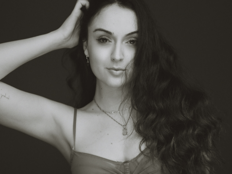 ‘Every Kind of Way’ Proves Stephània Has One of the Most Addictive Voices in&nbsp;R&B