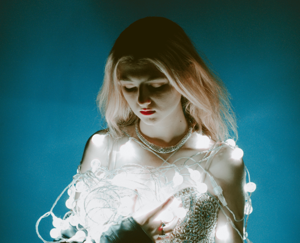 Ava Valianti Calls Her Second EP a Failure — and Proves the Opposite Across Six&nbsp;Tracks