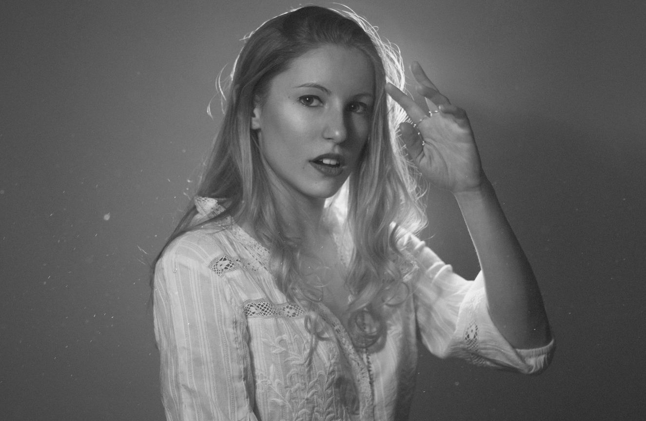Ruby Greenberg Turns Simplicity into Something Deeply Moving with “Pictures of Us”
